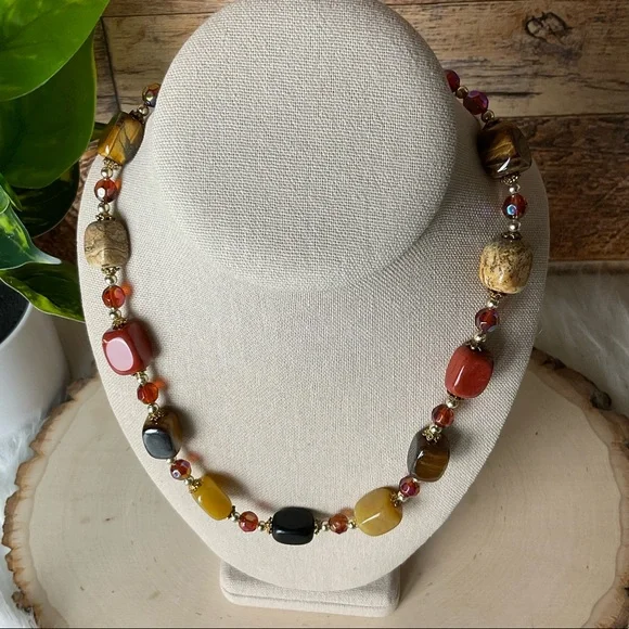 Square Stone Necklace - Picture 3 of 5